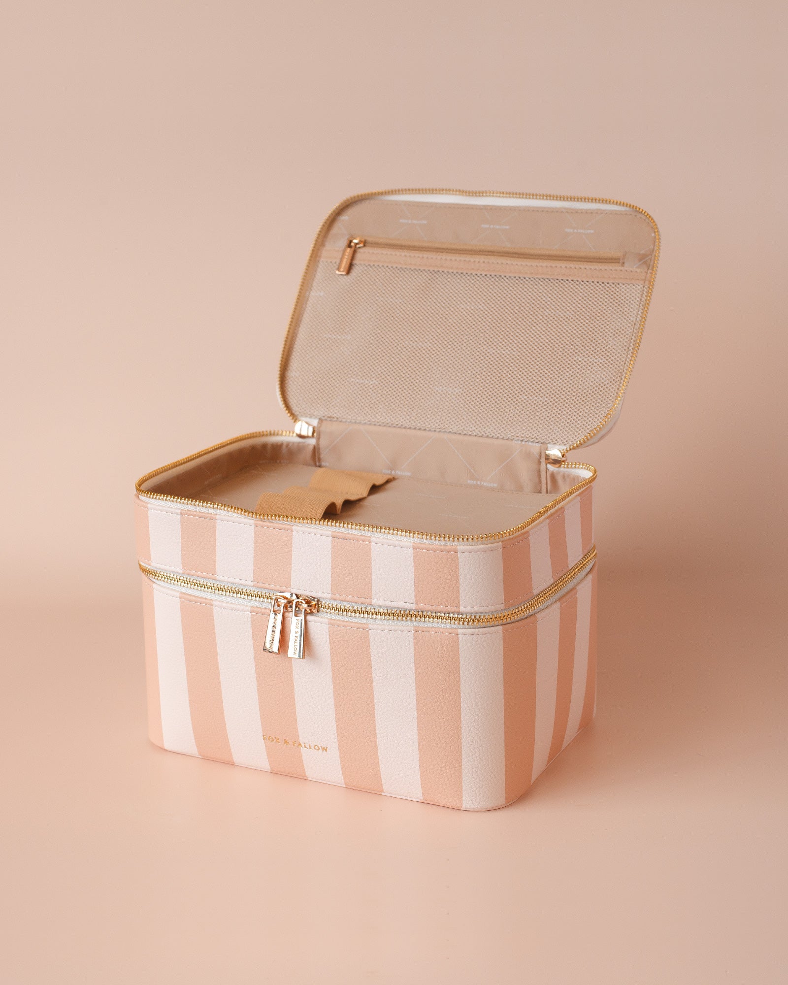 Corsica Vanity Case - The Classic
