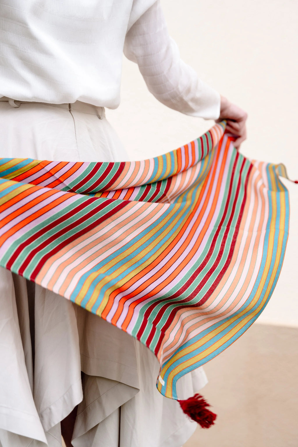 Alpha Studio Memphis Eclectic Stripe 90 Square
