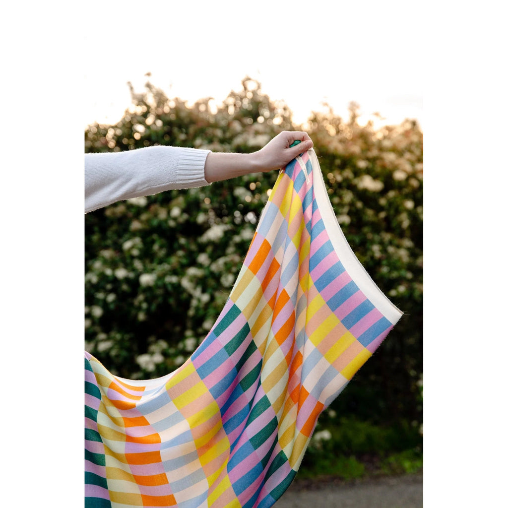 Alpha Studio Wellington Rectangular Weave 90 Square